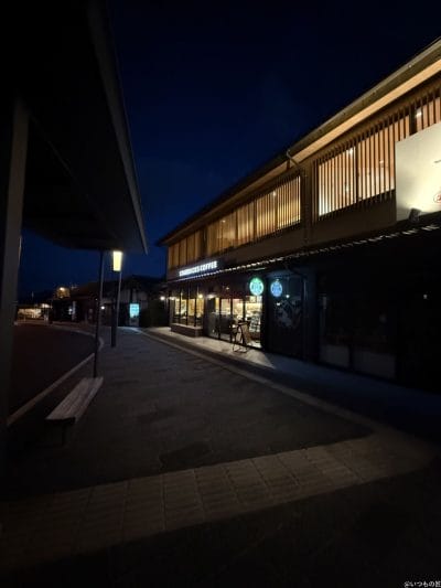 iphone 16 pro maxでズーム撮影した夜景写真 | iphone review.jp iPhone 16 Pro/16 Pro Max カメラ iPhone 16 Pro Maxでズーム撮影した夜景写真
