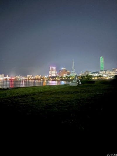 iphone 16でズーム撮影した夜景写真 | iphone review.jp iPhone 16/16 Plus カメラ iPhone 16でズーム撮影した夜景写真