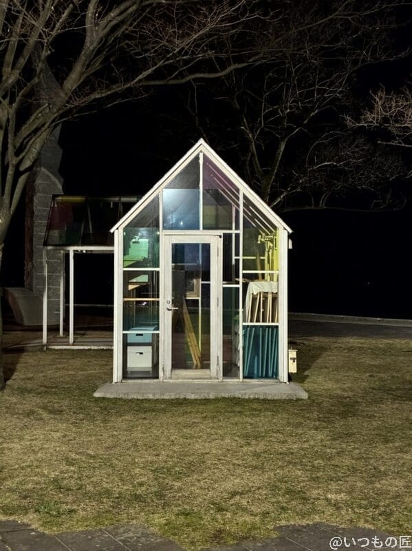 iPhone16e カメラ
iPhone16eでズーム撮影した夜間写真