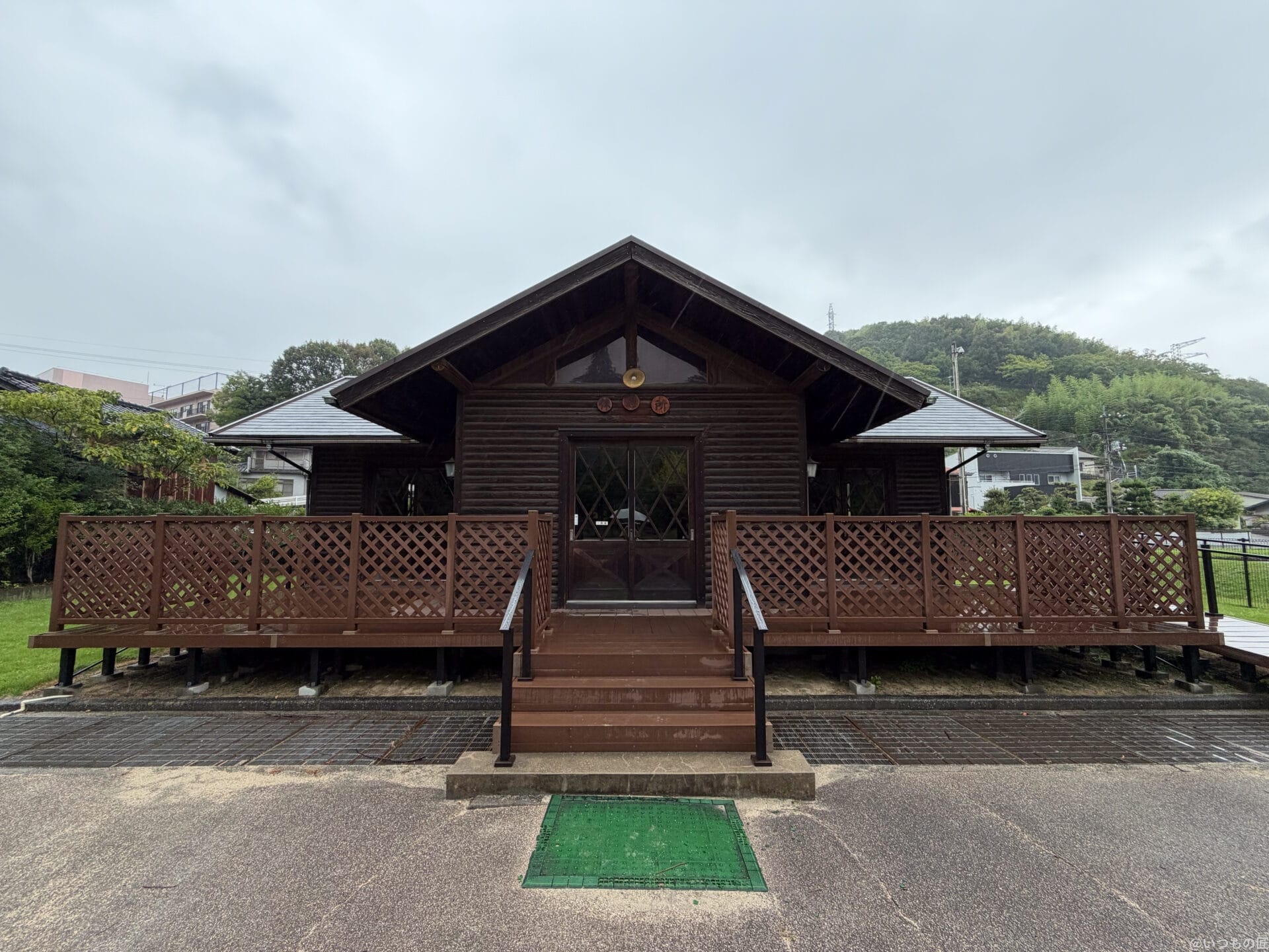 iPhone17 カメラ ペンション風の休憩所